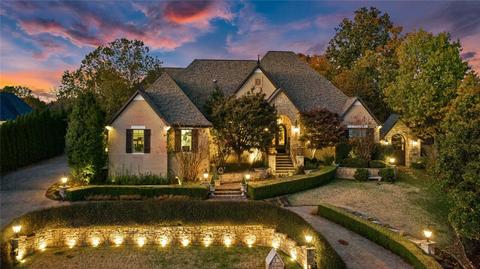 29 W Nottingham Ln, Rogers, AR 72758