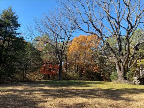 1 Silver Ridge Road, Eureka Springs, AR 72632