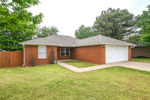 1678 Hefton Ct, Siloam Springs, AR 72761