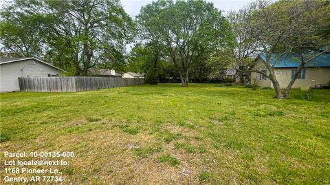 Pioneer Lane, Gentry, AR 72734