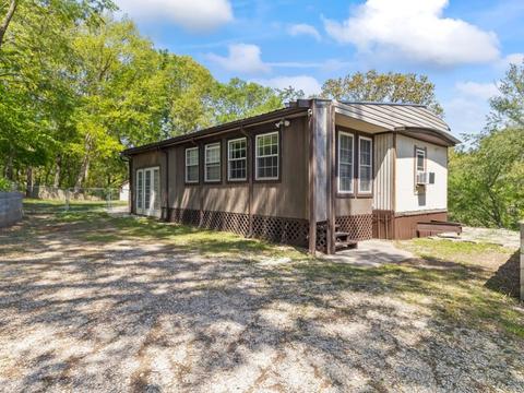 16698 Carefree Ln, Lowell, AR 72745
