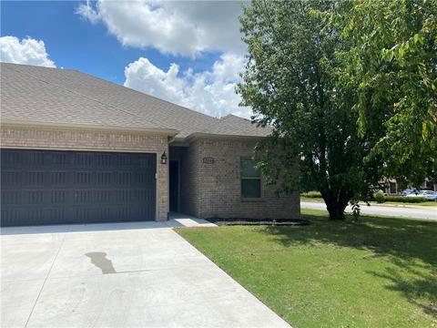 2315 W Persimmon St #1-4, Rogers, AR 72756