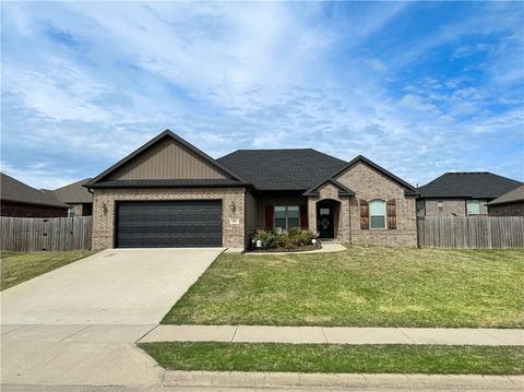 481 Captain Hopkins St, Prairie Grove, AR 72753