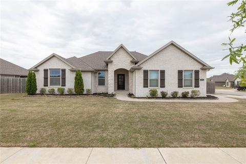 293 N Flanagin Ln, Fayetteville, AR 72704