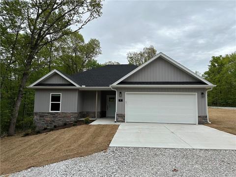 2 Liss Ln, Bella Vista, AR 72714