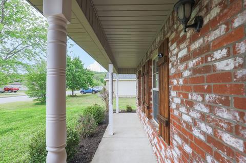 974 Raspberry St, Elkins, AR 72727 photo 3