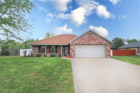 974 Raspberry St, Elkins, AR 72727