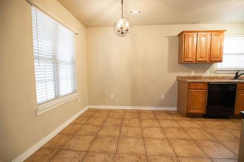 974 Raspberry St, Elkins, AR 72727 photo 6
