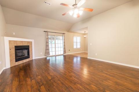 974 Raspberry St, Elkins, AR 72727 photo 4
