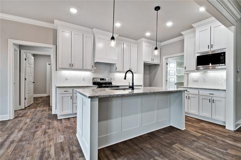 16 Osborne Dr, Bella Vista, AR 72715