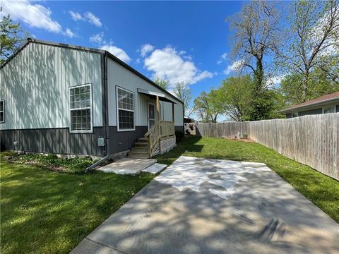 107 Cass Ave, Exeter, MO 65647 photo 1