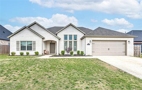 1760 Sunrise Cir, Centerton, AR 72719