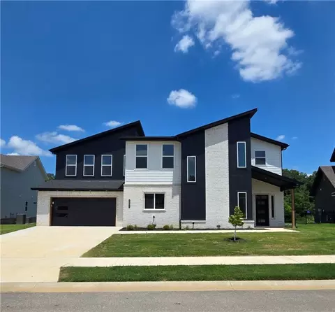 2601 Fairway Cir, Pea Ridge, AR 72751