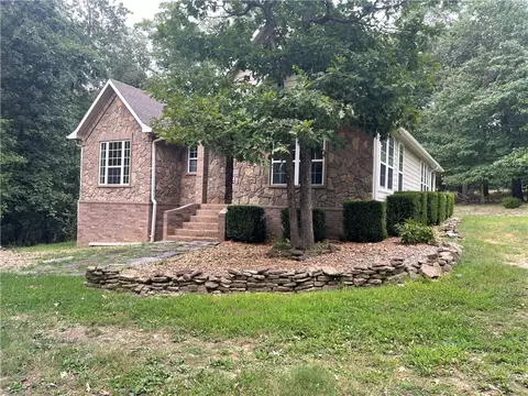 538 Madison 7340, Huntsville, AR 72740