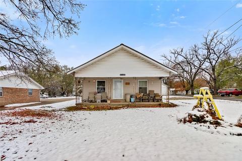 123 West Ave, Lincoln, AR 72744