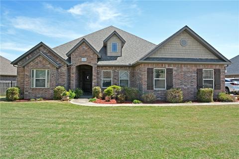 6516 W Hearth Falls Dr, Rogers, AR 72758