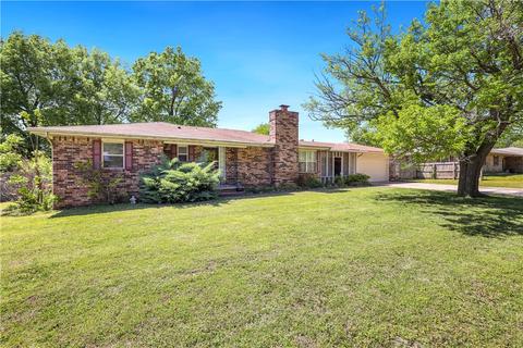 1834 S 11th Pl, Rogers, AR 72756