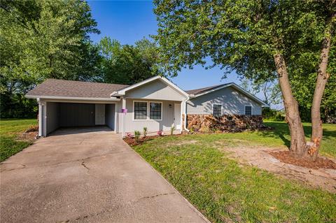 921 Lewis Cir, Siloam Springs, AR 72761