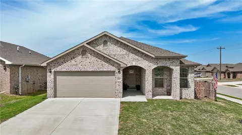 6113 NW Hancock St, Bentonville, AR 72713