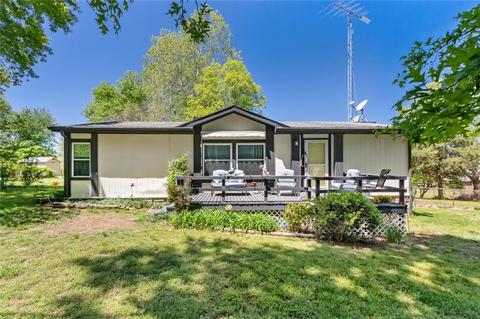 685 Barrington Rd, Tontitown, AR 72762