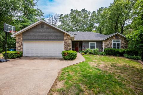 9 Tanfield Ln, Bella Vista, AR 72714