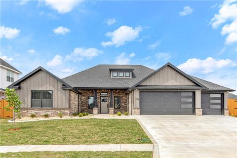 610 Bronco St, Centerton, AR 72719