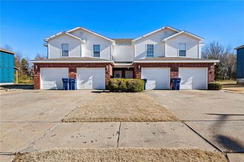 2005 Azlin Pl, Siloam Springs, AR 72761