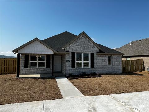 4681 W Tofino Dr, Fayetteville, AR 72704