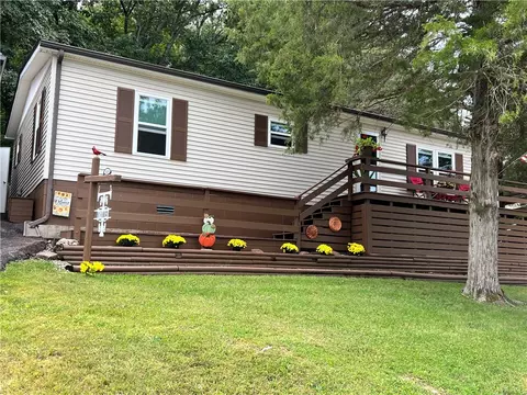 8416 Navajo Trl, Rogers, AR 72756
