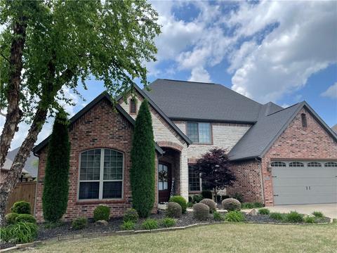 5100 SW Ridge Mont Rd, Bentonville, AR 72712
