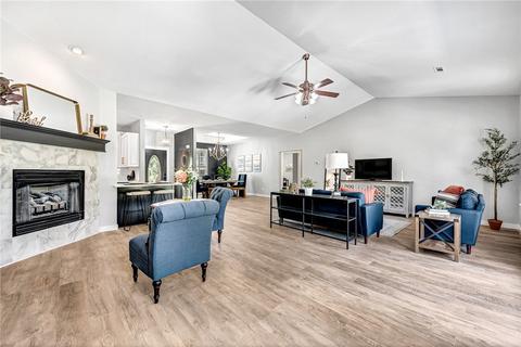 24 Dunipace Dr, Bella Vista, AR 72715