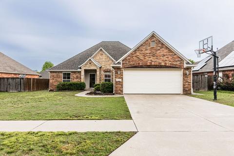 3464 W Bayham Pl, Fayetteville, AR 72704