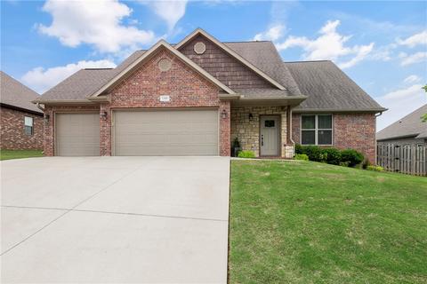 1402 W Ash St, Rogers, AR 72758