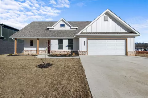 1212 Bunker Dr, Pea Ridge, AR 72751