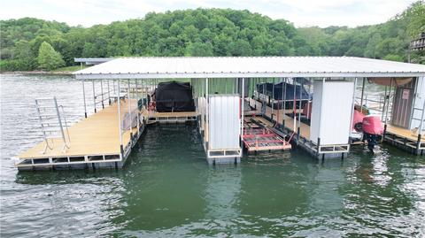 10825 Gram B Cir, Lowell, AR 72745