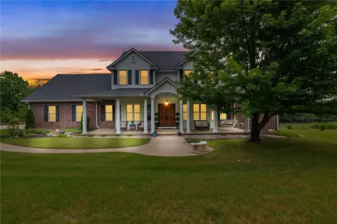 2622 NE Rivercrest Rd, Fayetteville, AR 72701