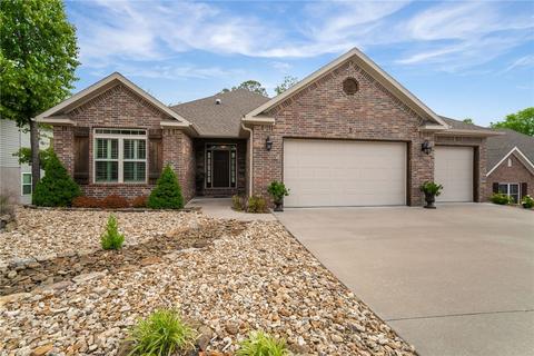 7 Newcastle Ln, Bella Vista, AR 72714