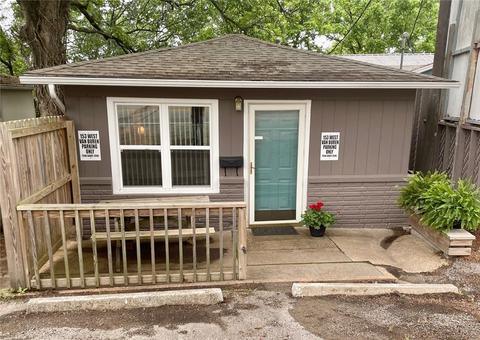 153 W Van Buren, Eureka Springs, AR 72632
