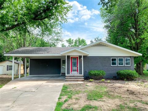 714 E Sumac St, Rogers, AR 72756