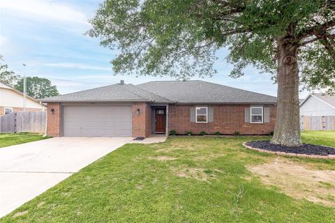 2006 S 11th St, Rogers, AR 72758