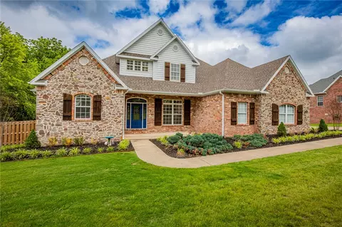 7120 Sunset Ridge Cir, Springdale, AR 72762