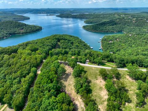 Mundell Road, Eureka Springs, AR 72631
