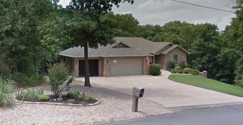 11 Youngblood Ln, Bella Vista, AR 72715