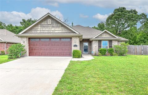 3119 J St, Rogers, AR 72758
