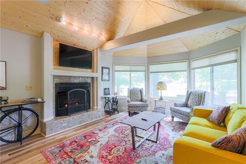1 Harrington Cir, Bella Vista, AR 72714