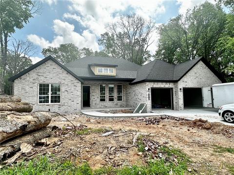 5215 Joe Ln, Rogers, AR 72756