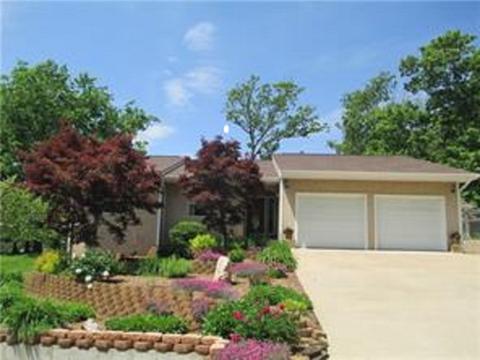 13 Indian Wells Dr, Holiday Island, AR 72631