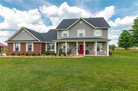 816 Kelly Ave, Tontitown, AR 72762