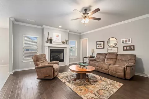 641 Chaparral St, Centerton, AR 72719 photo 5