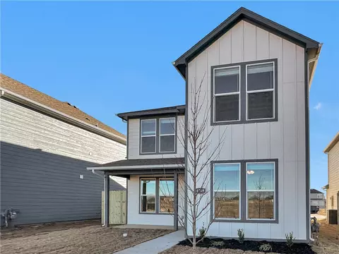 251 S Harrogate St, Fayetteville, AR 72704